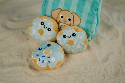 Perfect for hiding treats and encouraging playful interaction. | Parfait pour cacher des friandises et encourager le jeu interactif.