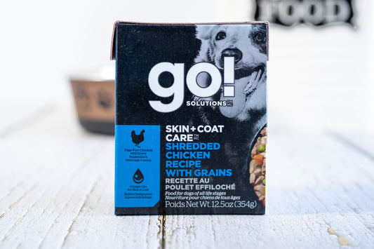 Shredded chicken Pate with grains for dogs of all life stages from Go Solutions! | Pâté de poulet effiloché pour chiens de tous âges de Go Solutions!