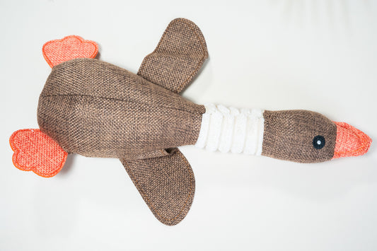 Brown mallard duck toy for dogs. | Canard colvert en peluche marron pour chien.