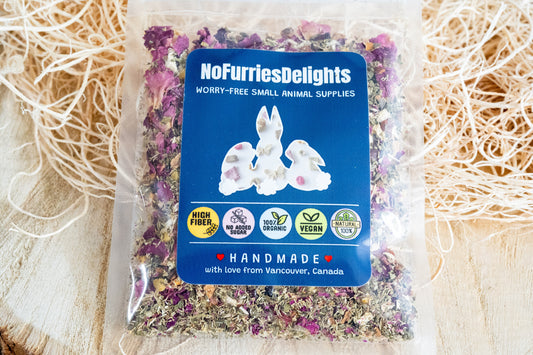 Ultimate organic mix forage, handmade food for bunnies and guinea pigs high fiber, no added sugar, 100% organic, natural and vegan. | Mélange biologique ultime, aliment fait à la main pour lapins et cobayes, riche en fibres, sans sucre ajouté, 100 % biologique, naturel et végétalien.