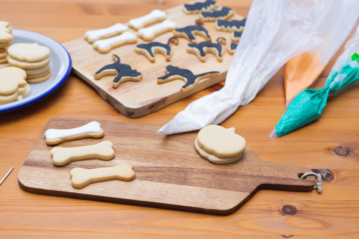 Handmade Halloween Pet Treats and Cookies