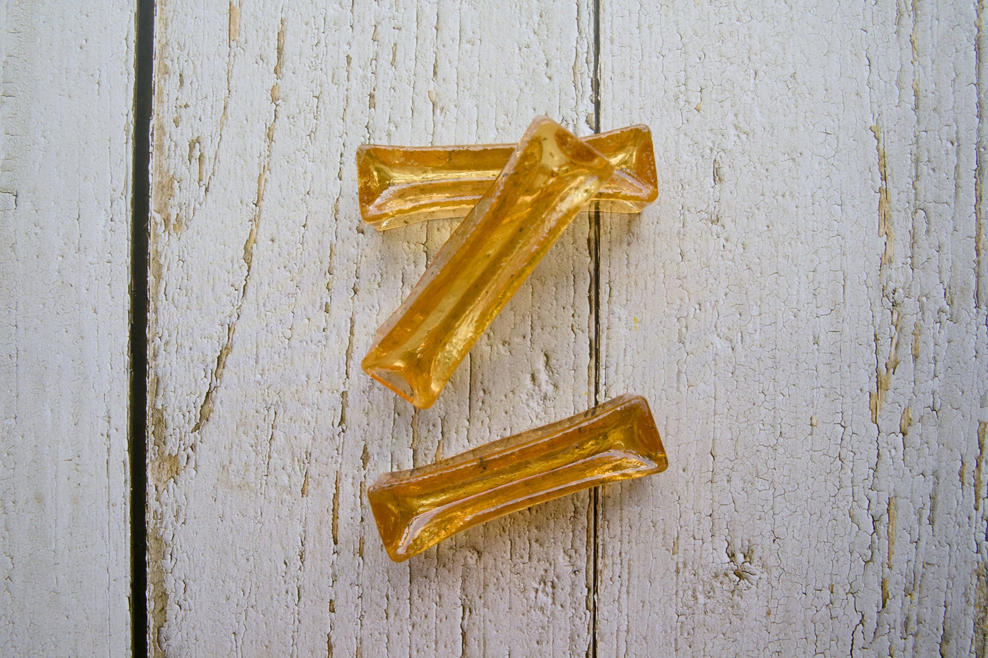 Three pork parsley collagen dental chew for dogs.