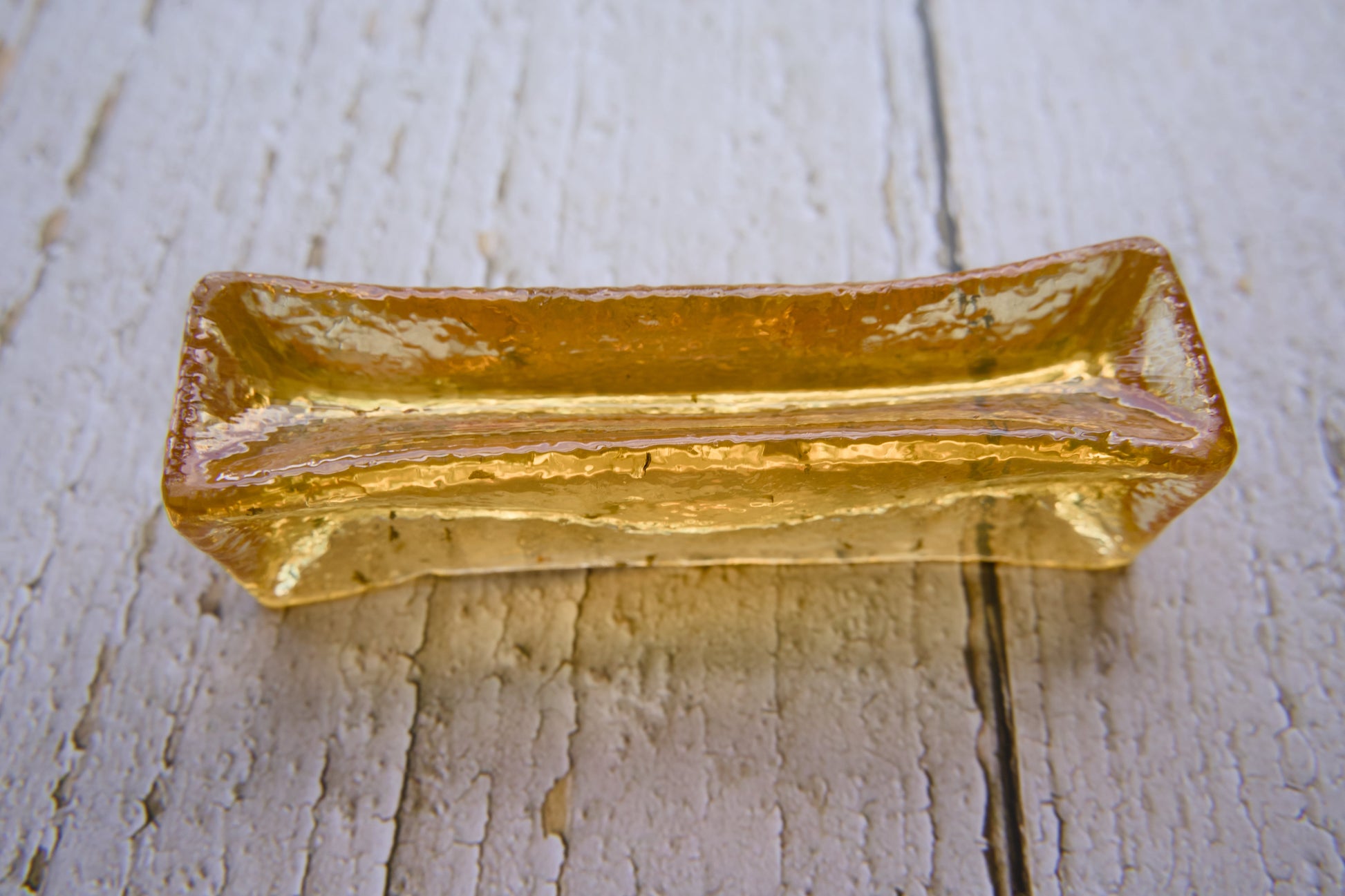 Natural pork collagen dental chews with parsley for dogs.