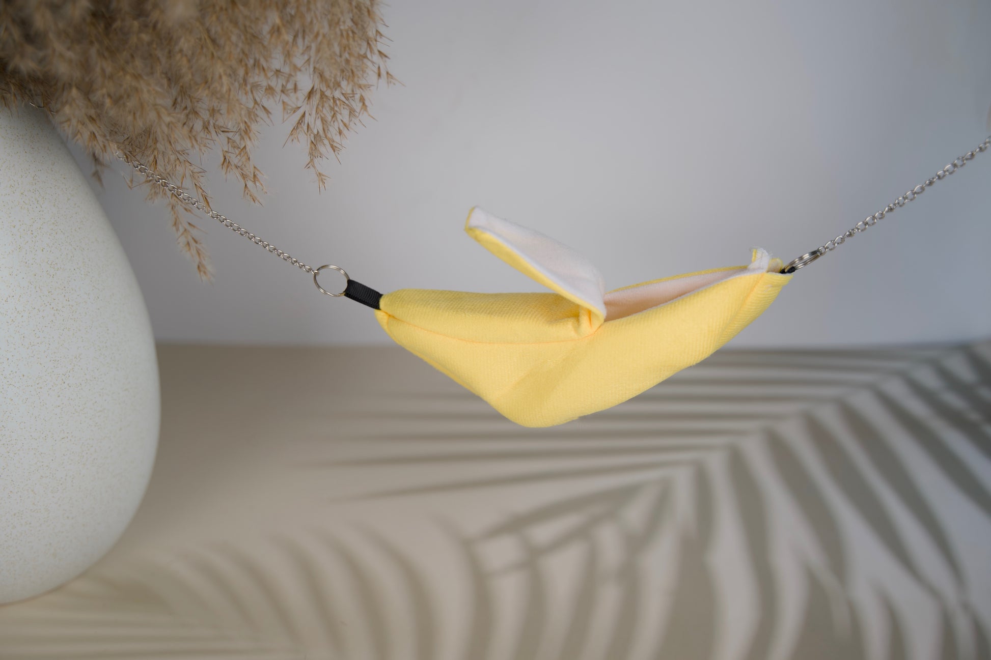Banana-shaped Rodent Hammock – Furry Garden Co