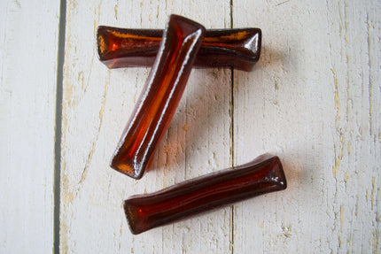 3 dental sticks of collagen beef liver flavor for dogs.