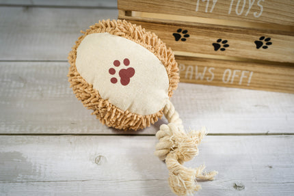 Peluche pour chien en forme de ballon de football marron et beige et 2 textures avec corde à l'extrémité.
