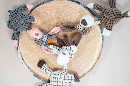 Peluches pour chiens en forme d'âne, de chien ou de girafe avec cou en corde de coton.