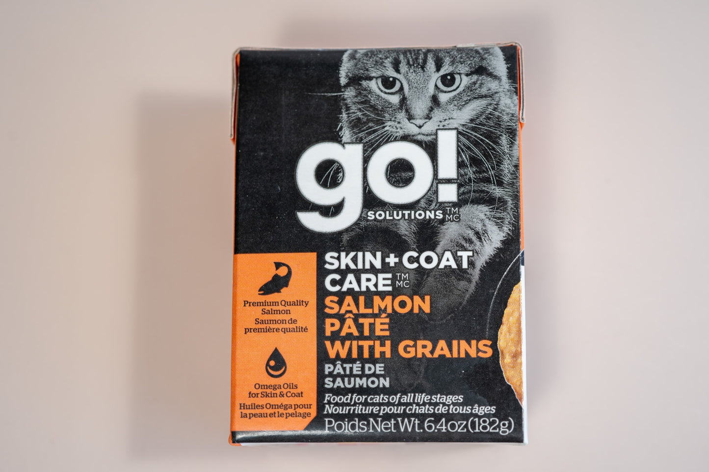 Food for cats with premium quality salmon and omega oils for skin and coat.