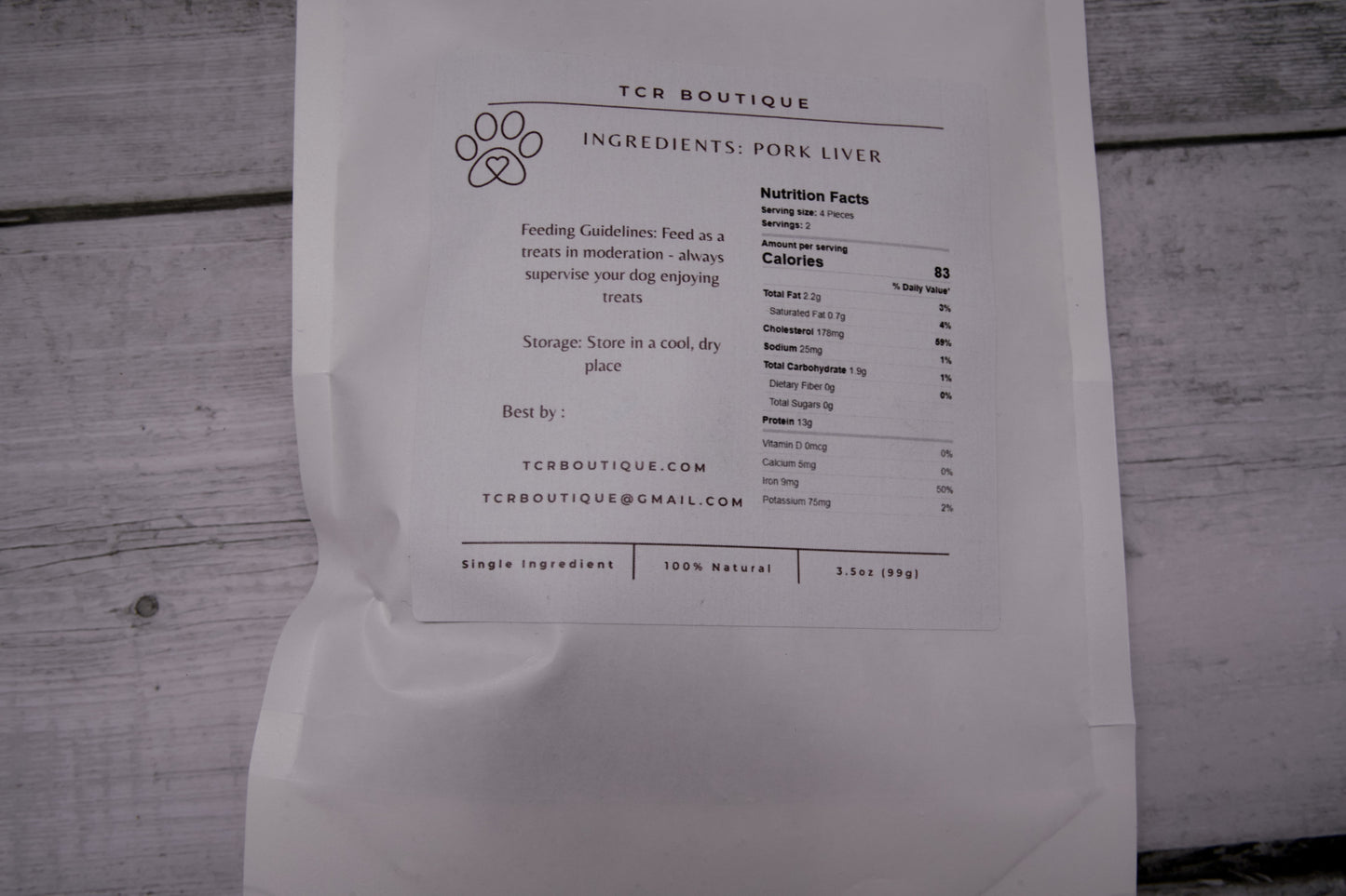 single ingredient dehydrated pork liver treats for dogs and cats rich in nutrients and protein